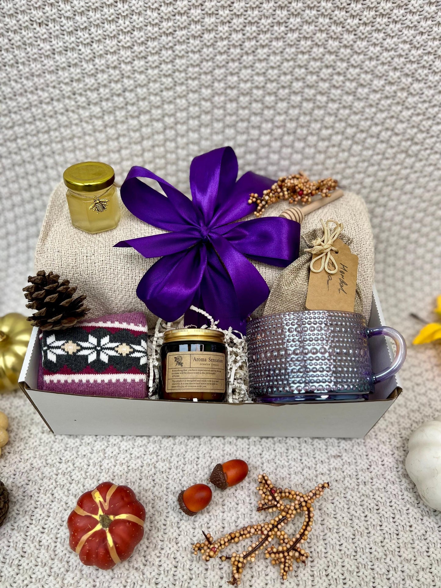 Hygge Gift Box: Cozy Cotton Blanket, Candle & Tea - Self Care Gift