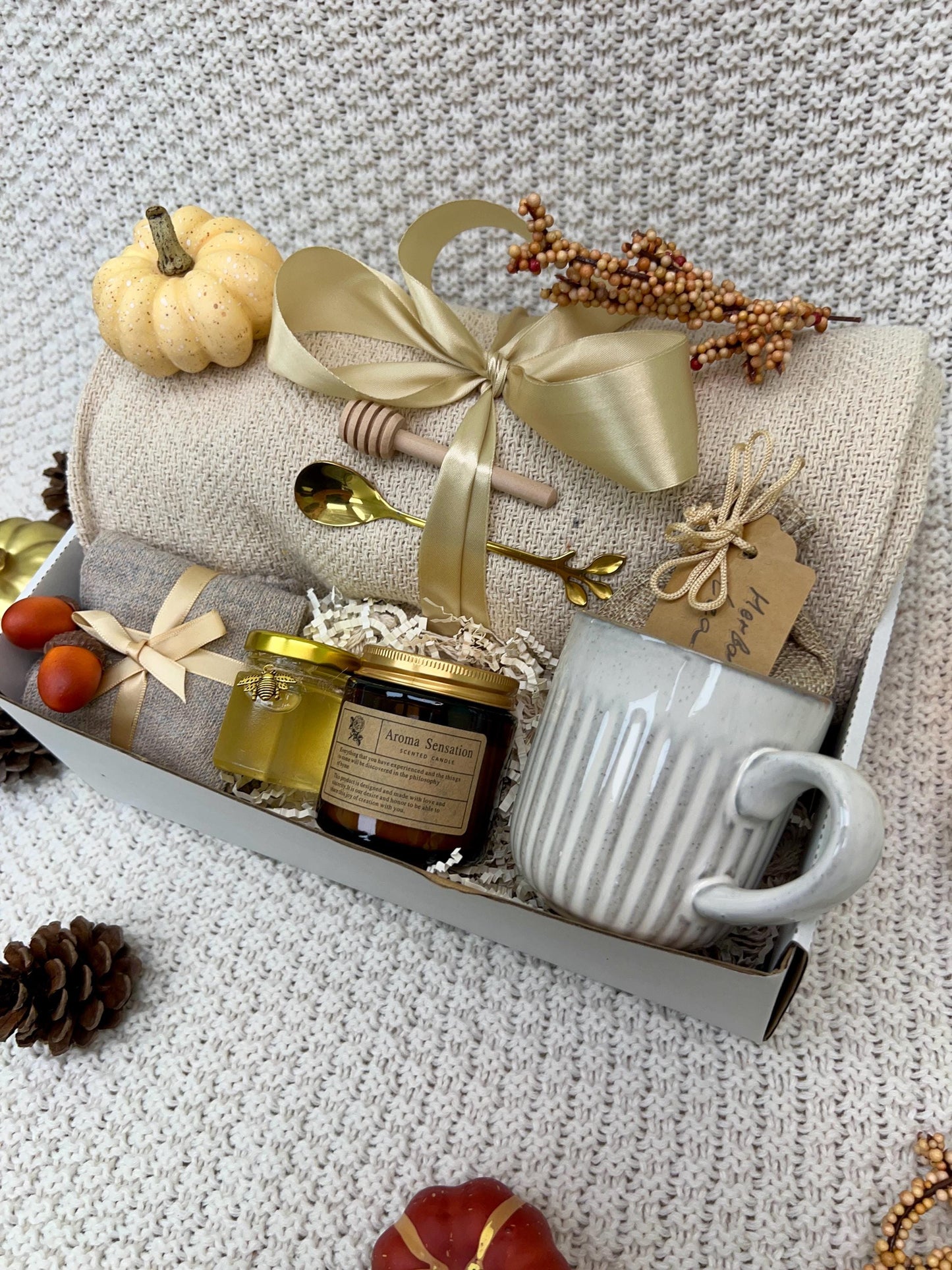 Hygge Gift Box: Cozy Cotton Blanket, Candle & Tea - Self Care Gift