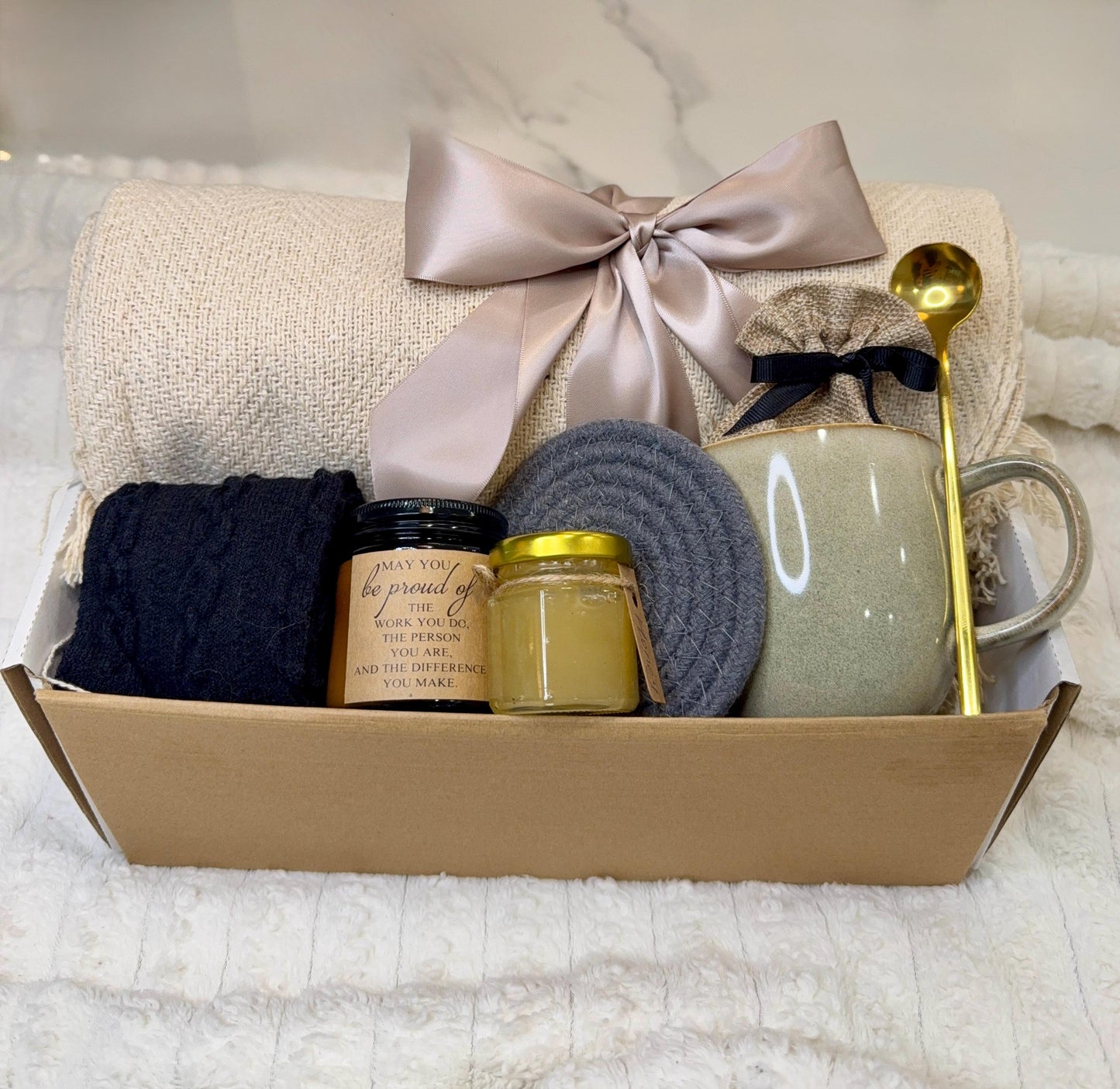 Autumn Cozy Gift Box: Cotton Blanket, Tea & Soy Candle - Thank You Gift