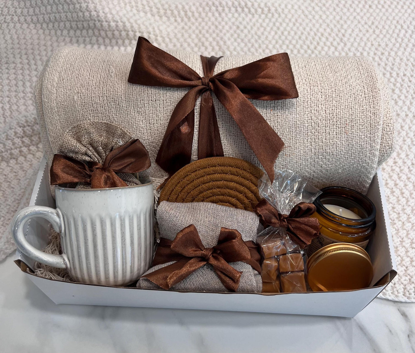 Autumn Cozy Gift Box: Cotton Blanket, Tea & Soy Candle - Thank You Gift