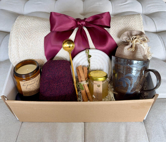 Fall Gift Basket, Best Gift Baskets: Cotton Blanket, Leather Notebook & Tea